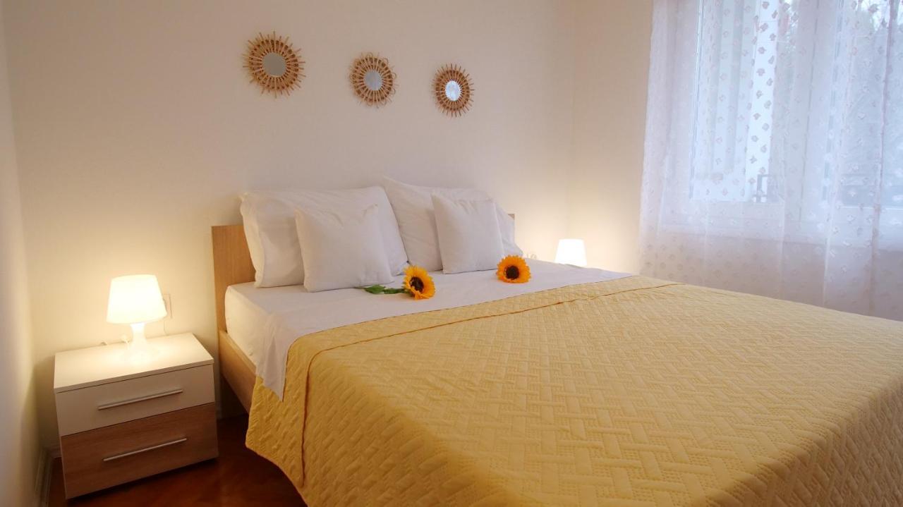 Arena Apartment With 3 Bedrooms In The City Center Pula Eksteriør billede