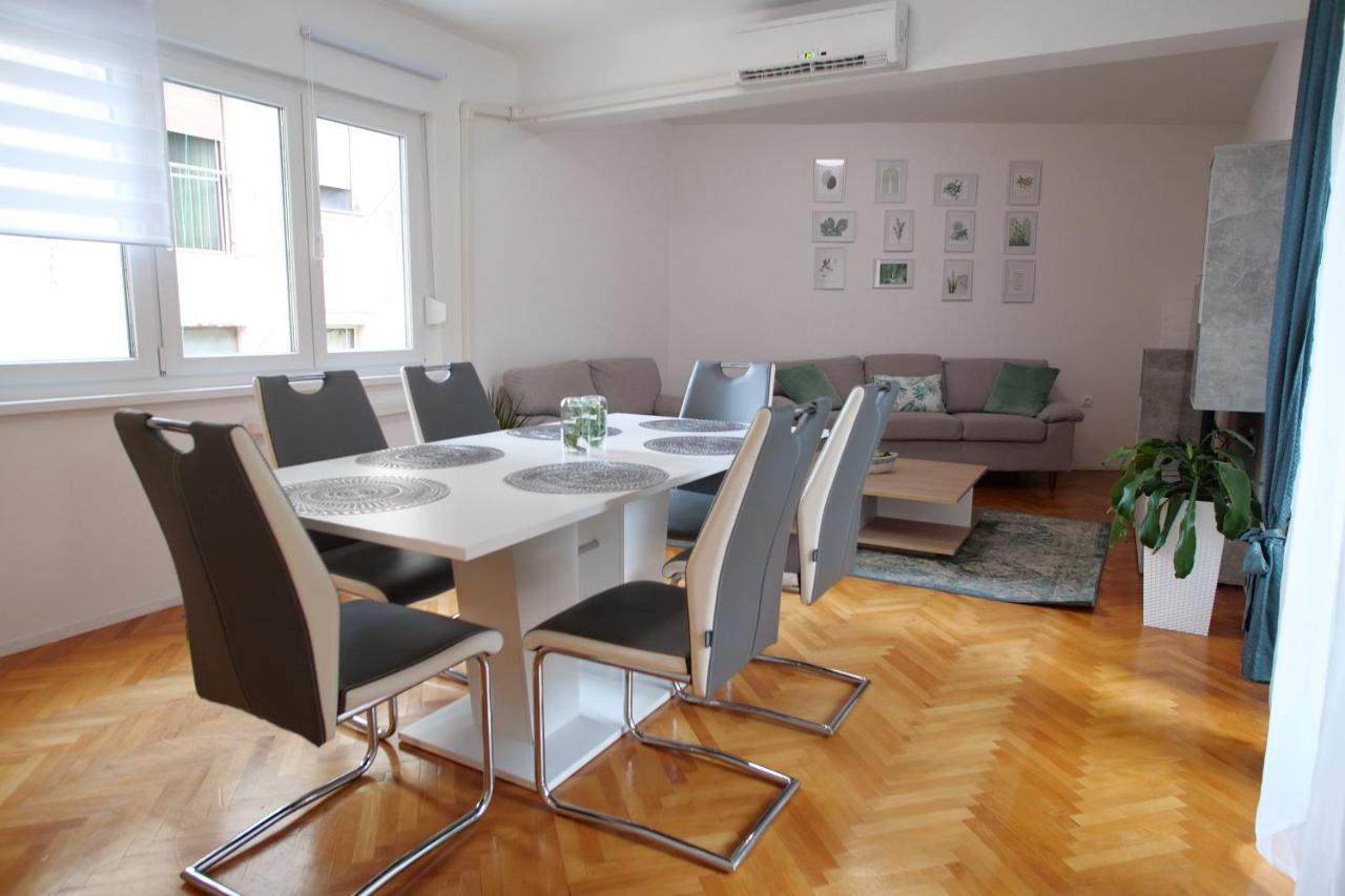 Arena Apartment With 3 Bedrooms In The City Center Pula Eksteriør billede